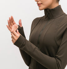 Load image into Gallery viewer, Long Sleeved Stretch Zipper Jacket