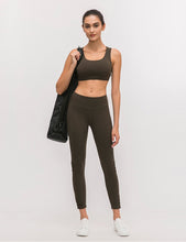 Load image into Gallery viewer, Sweat-wicking Four-way Stretch Bra